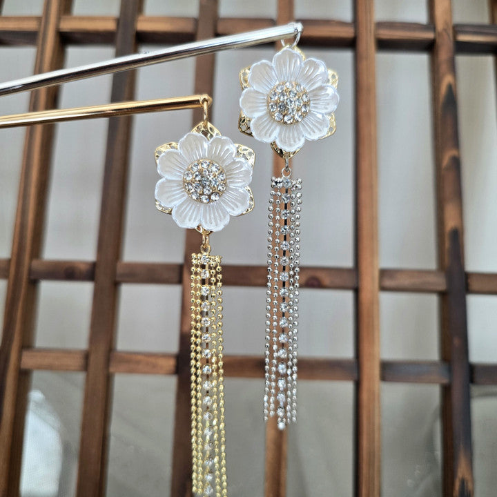 Handmade Korean Floral Hair Stick | Modern Binyeo Hair Accessory